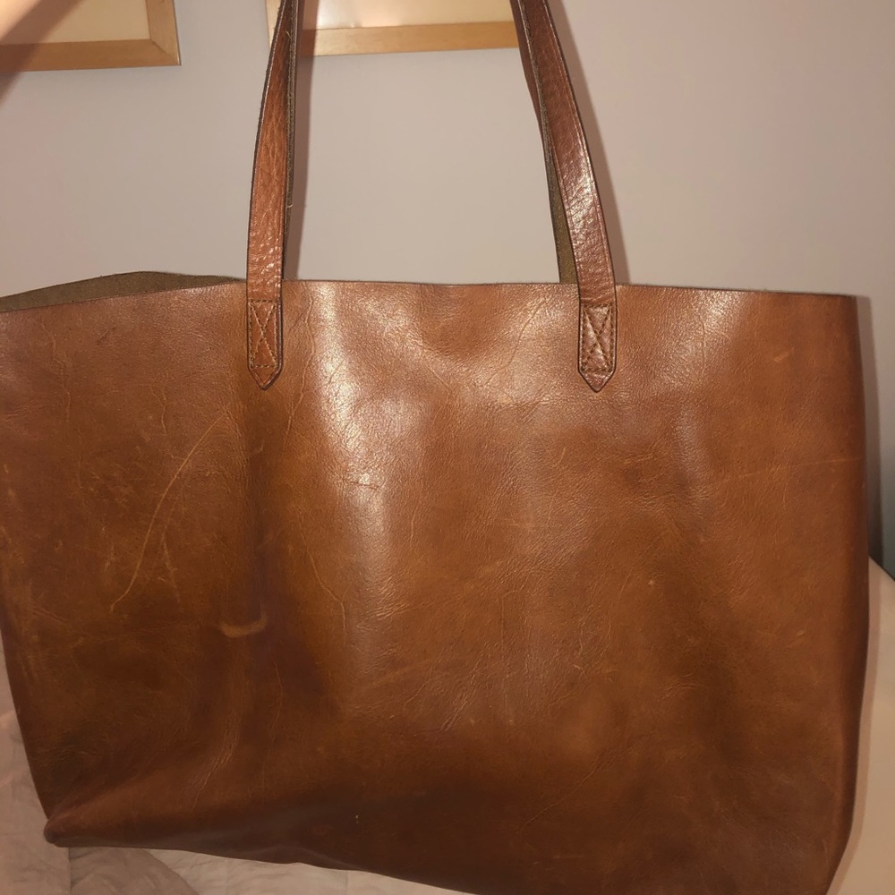 Madewell brown leather tote bag horizontal shape